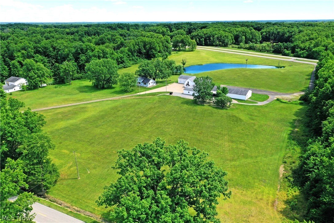 House in Southington, Ohio, United States 4 - 18273409