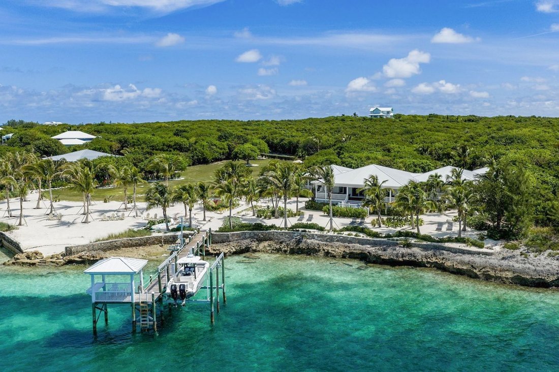 House in Great Guana Cay, Hope Town, The Bahamas 1 - 18272402