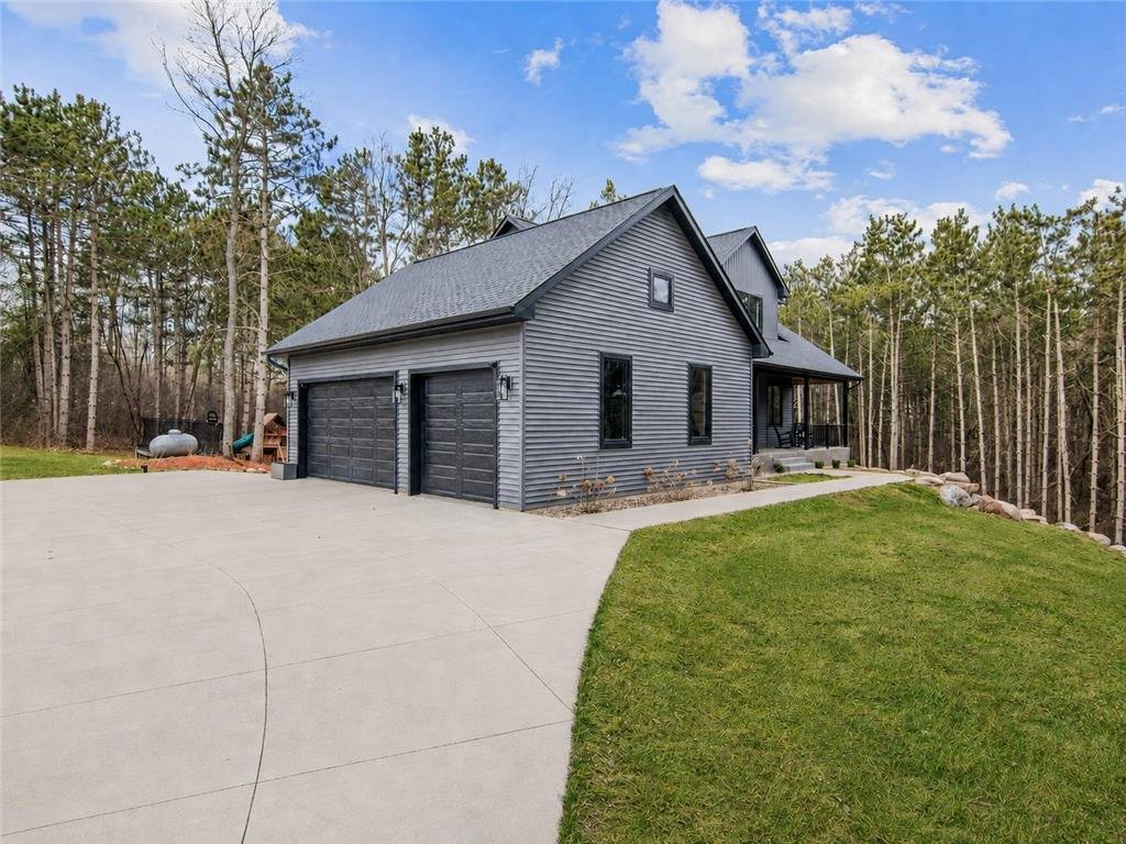 House in Martell, Wisconsin, United States 4 - 18270948