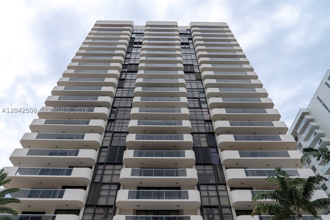 Condo in Miami Beach, Florida, United States 3 - 18270353