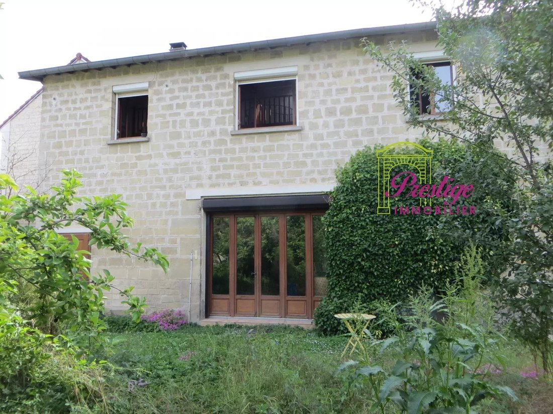House in Sud, Le Mesnil-le-Roi, France 2 - 18271685