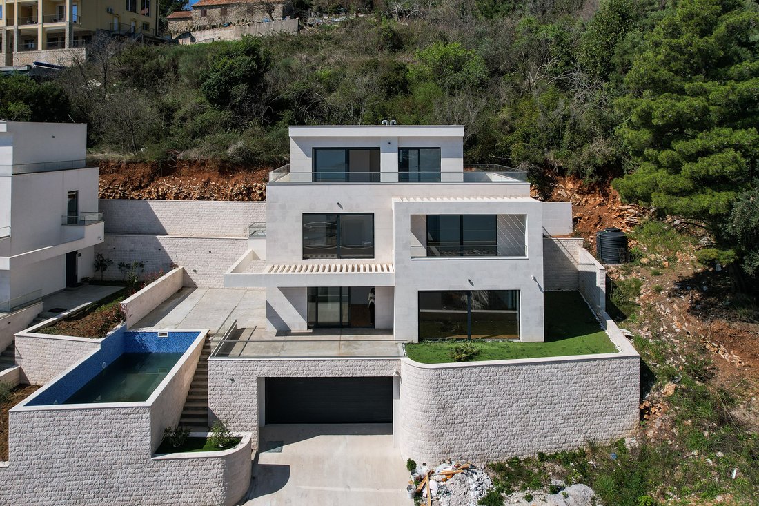 Villa in Budva, Budva Municipality, Montenegro 1 - 16739475