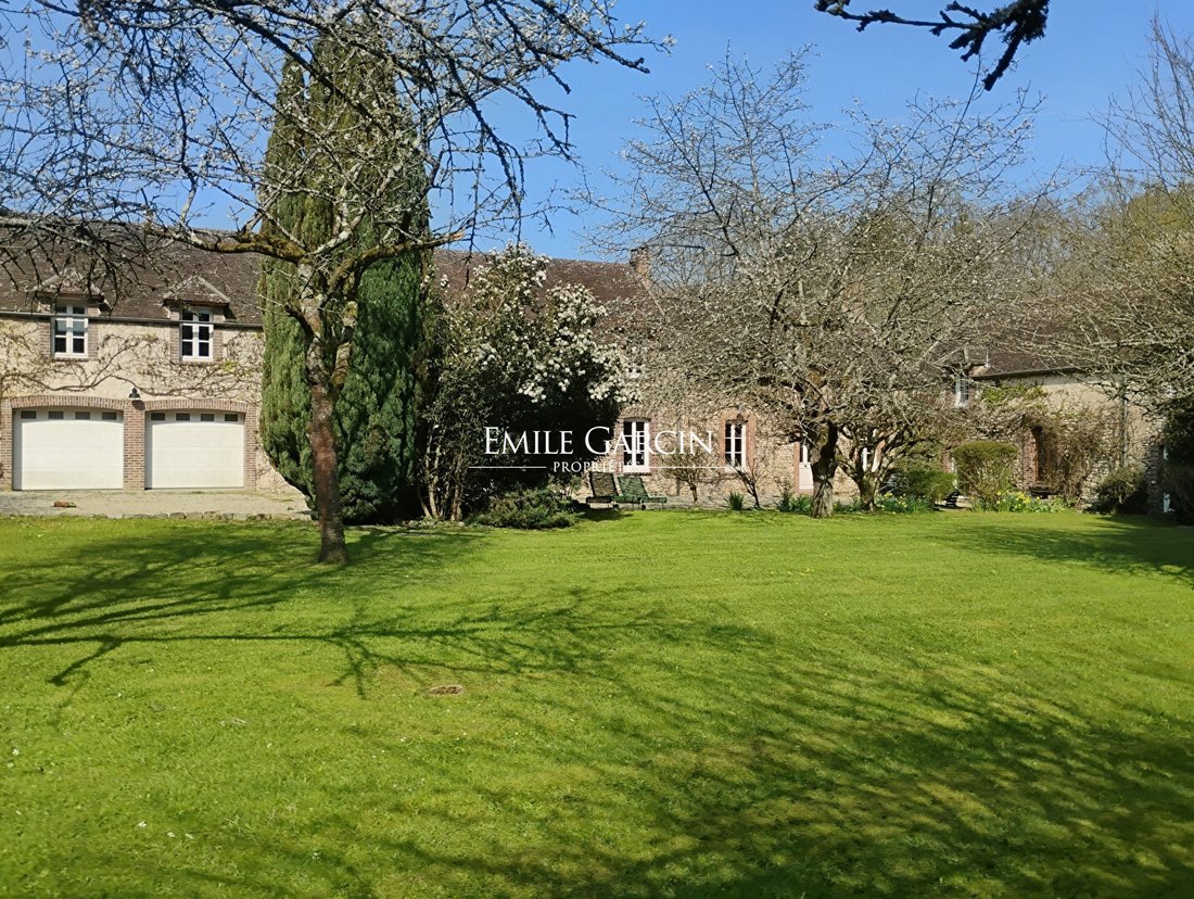 Villa in Donnemarie-Dontilly, Ile-de-France, France 2 - 16606539