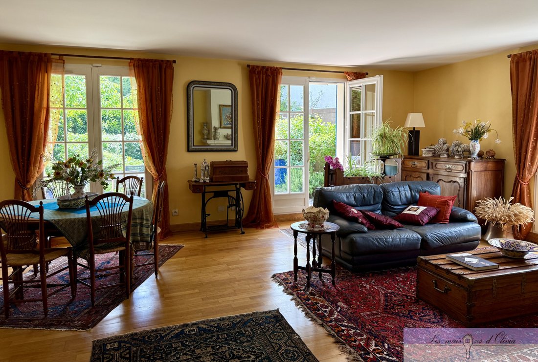 House in Sucy-en-Brie, Ile-de-France, France 2 - 18271047