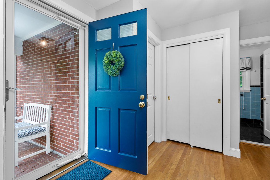House in Dedham, Massachusetts, United States 3 - 18271570