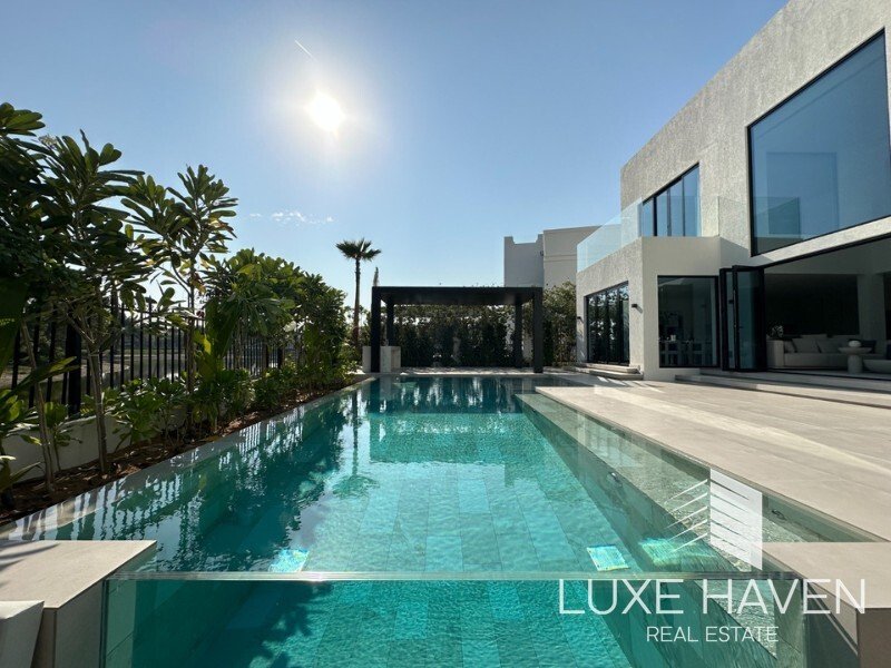 Villa in Jumeirah Islands / Juzur Jumeirah, Dubai, United Arab Emirates 4 - 18276313