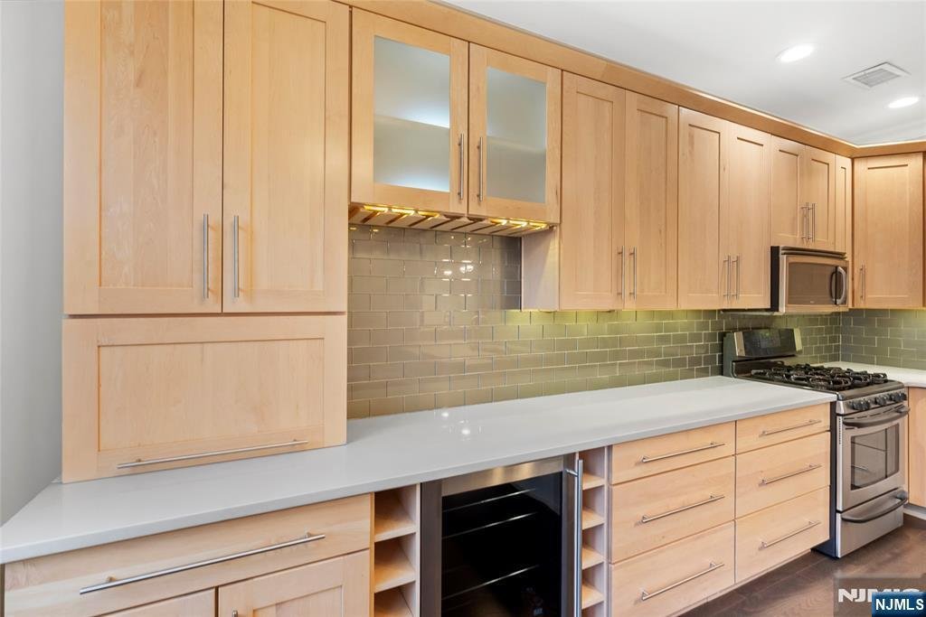 Townhouse in Guttenberg, New Jersey, United States 2 - 18274695