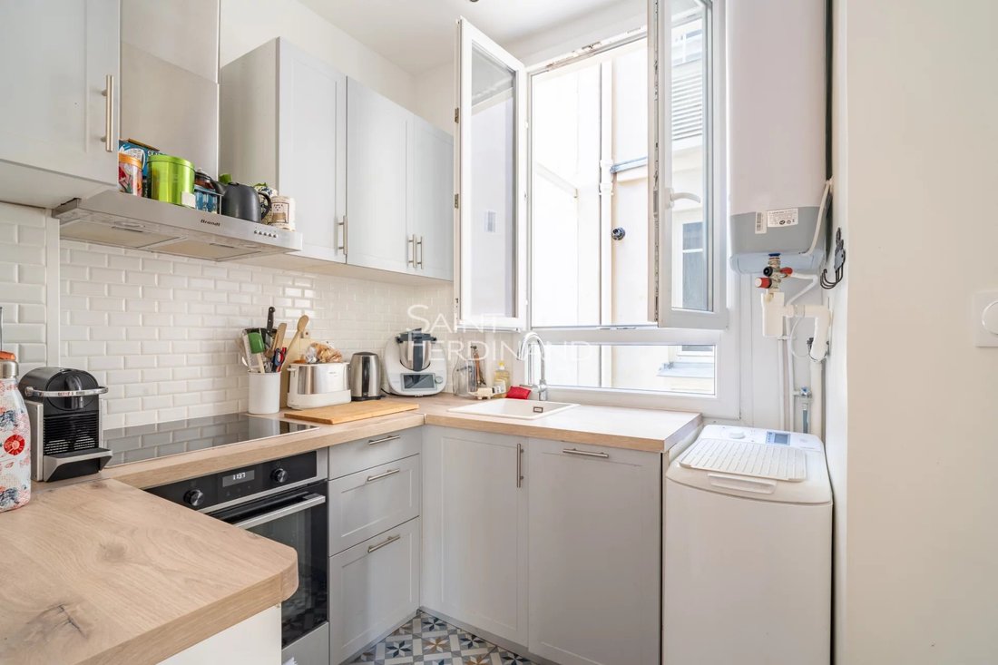 Apartment in Batignolles-Cardinet, Paris 17e Arrondissement, Paris 3 - 18271852