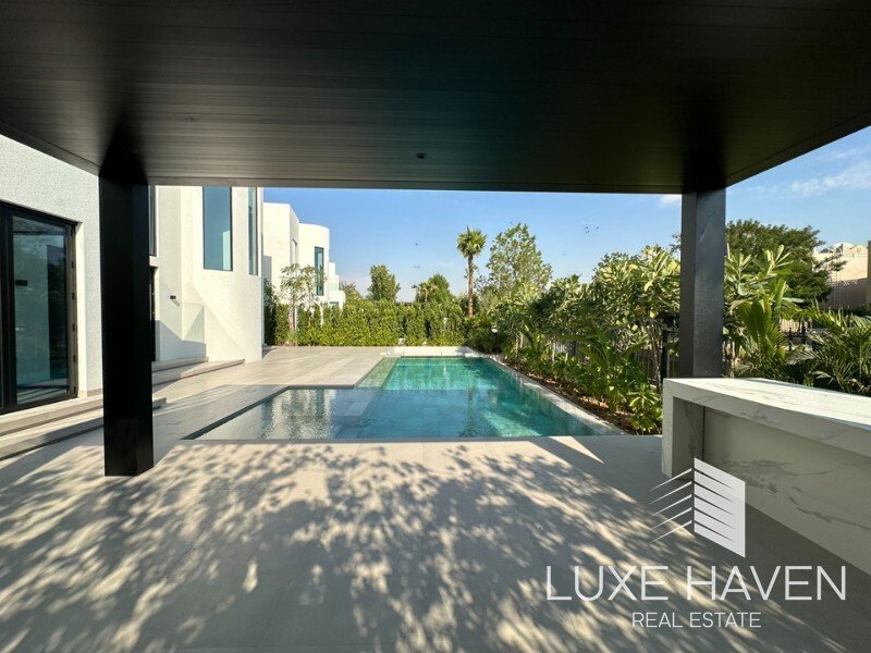 Villa in Jumeirah Islands / Juzur Jumeirah, Dubai, United Arab Emirates 3 - 18276313