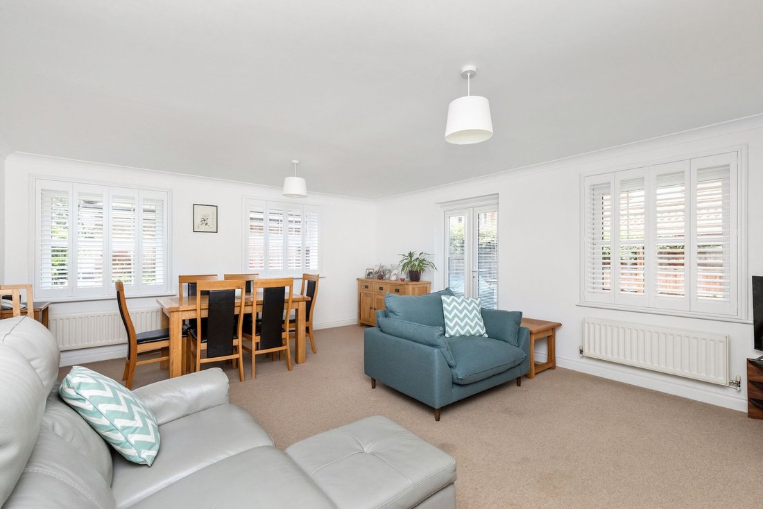Bungalow in Oakhill, Horsham, England 1 - 18271641
