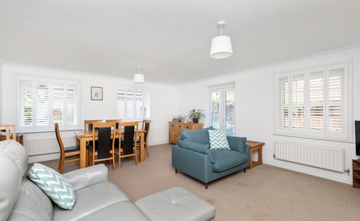 Bungalow in Oakhill, Horsham, England 1