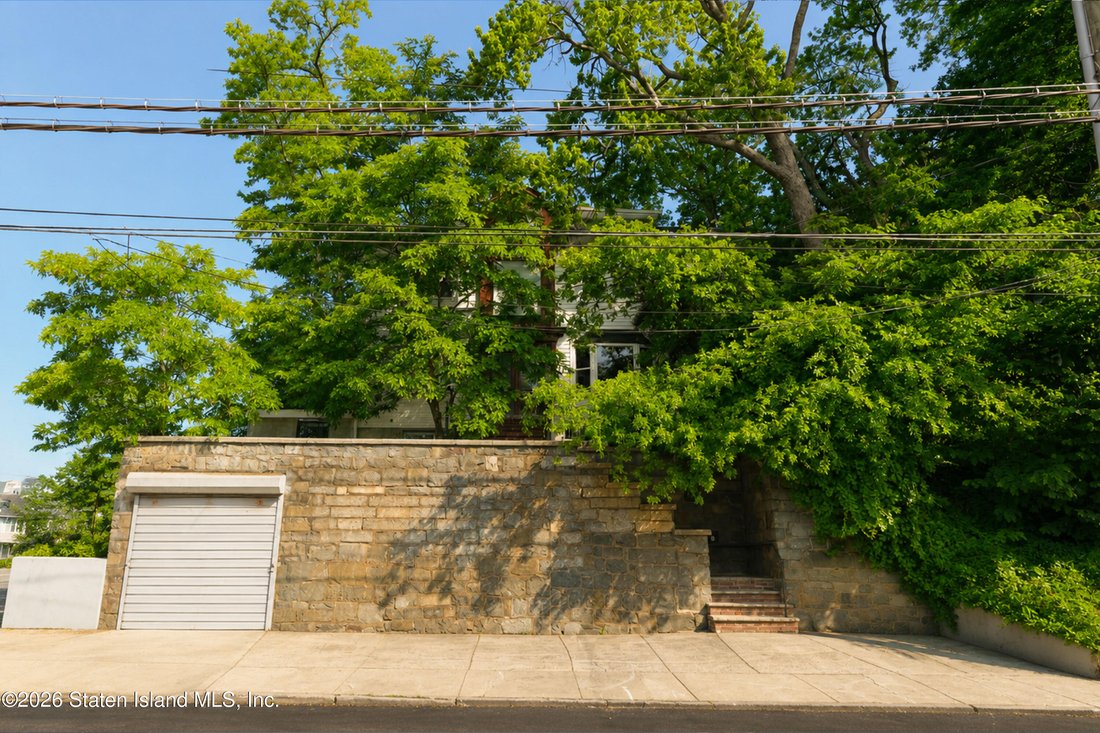 House in New York, New York, United States 4 - 18273034