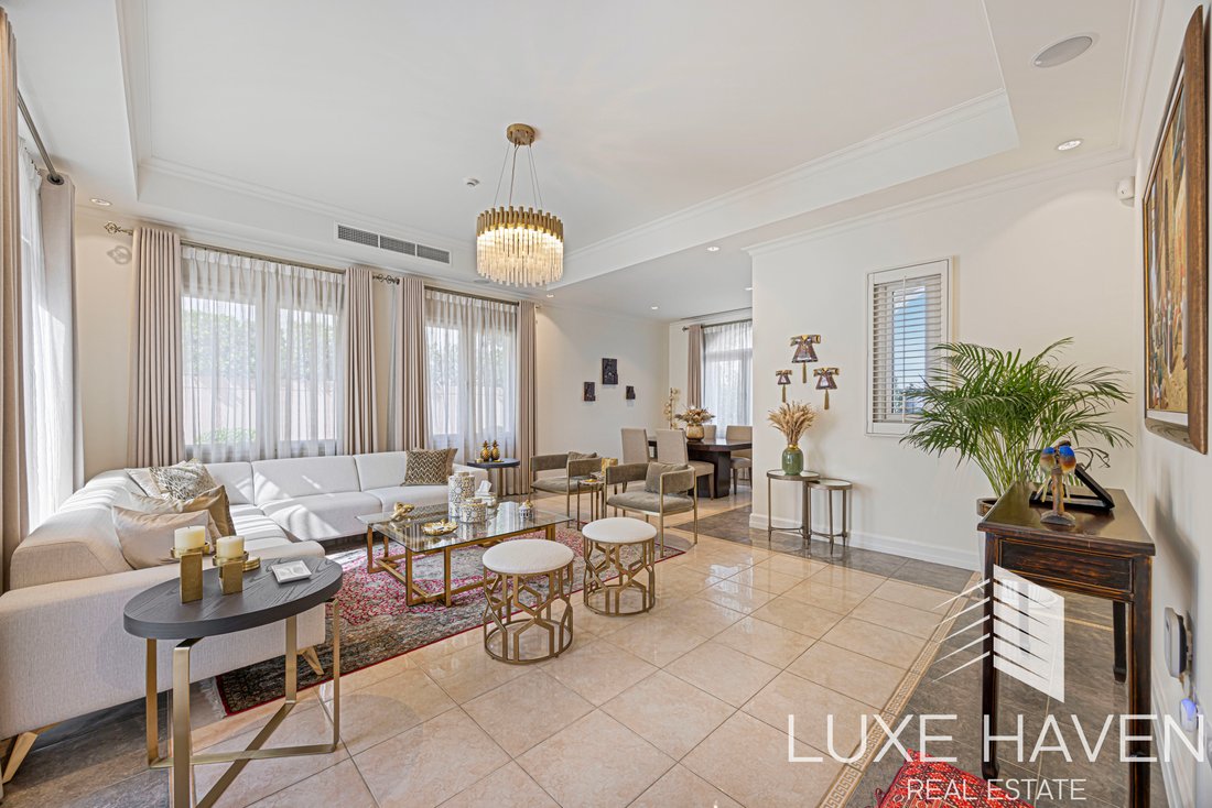 Villa in Jumeirah Golf Estates, Dubai, United Arab Emirates 2 - 18276058