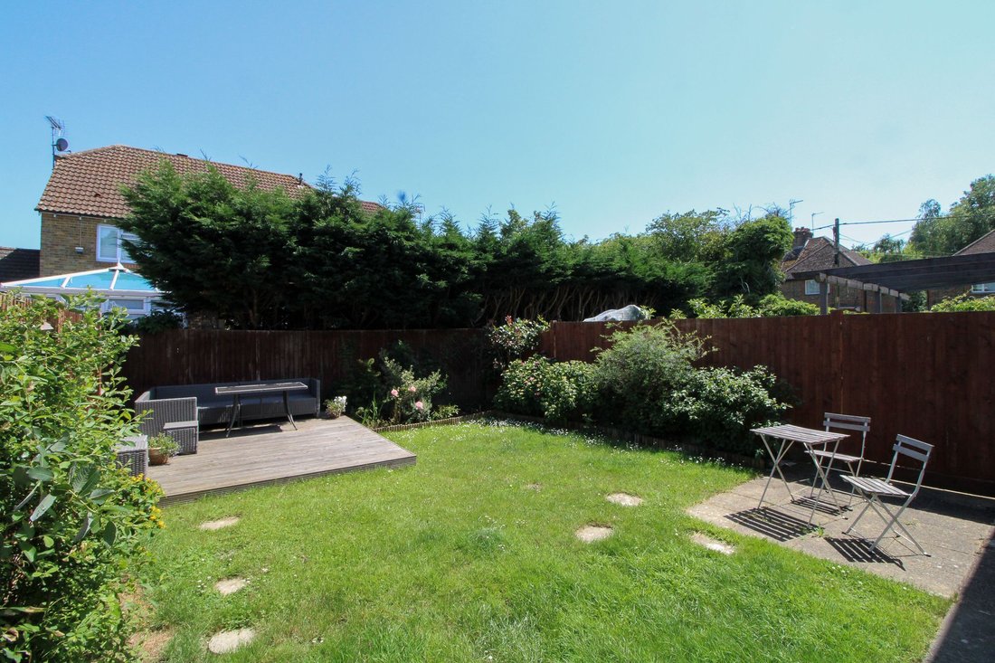 House in Burgess Hill, England 2 - 18156340