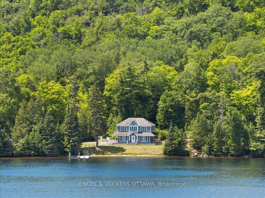 House in Calabogie, Ontario, Canada 1 - 18275469