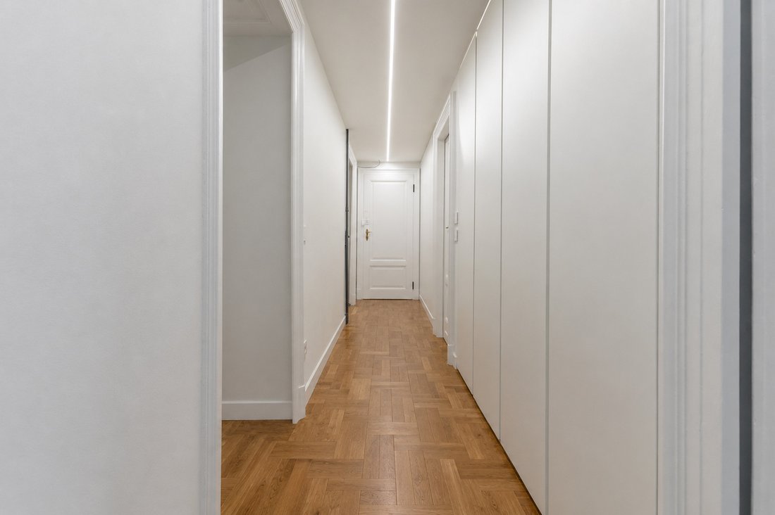 Apartment in Historic Center, Milan, Lombardy 5 - 18270310
