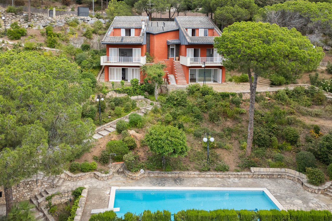 House in Cabrils, Catalonia, Spain 1 - 18274224