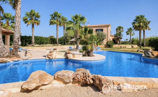 Finca in Santanyi, Balearic Islands, Spain 1