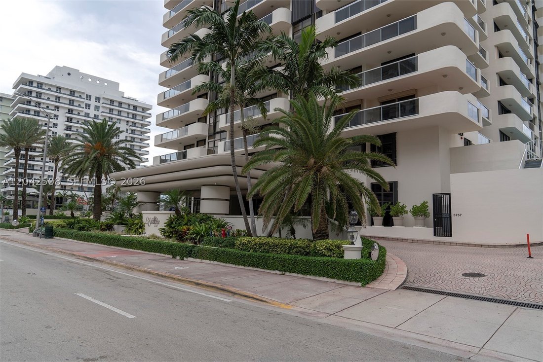 Condo in Miami Beach, Florida, United States 4 - 18270353