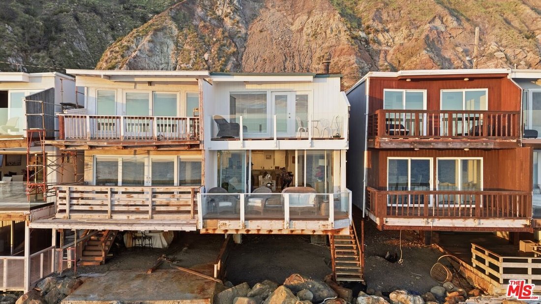 Malibu, California, United States 2 - 18271771