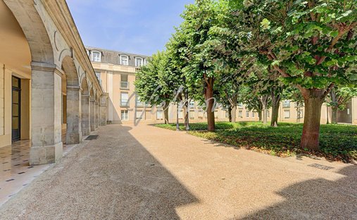 Apartment in Forêt, Saint-Germain-en-Laye, France 1