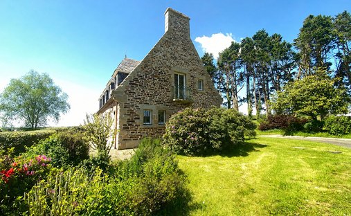 Villa in Quimper, Brittany, France 1