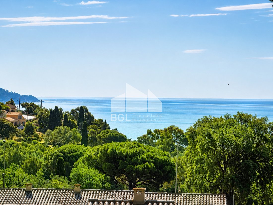 Casa a Le Lavandou, Provenza-Alpi-Costa Azzurra, Francia 2 - 18274020