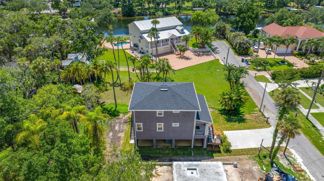 House in Tampa, Florida, United States 3 - 18270213