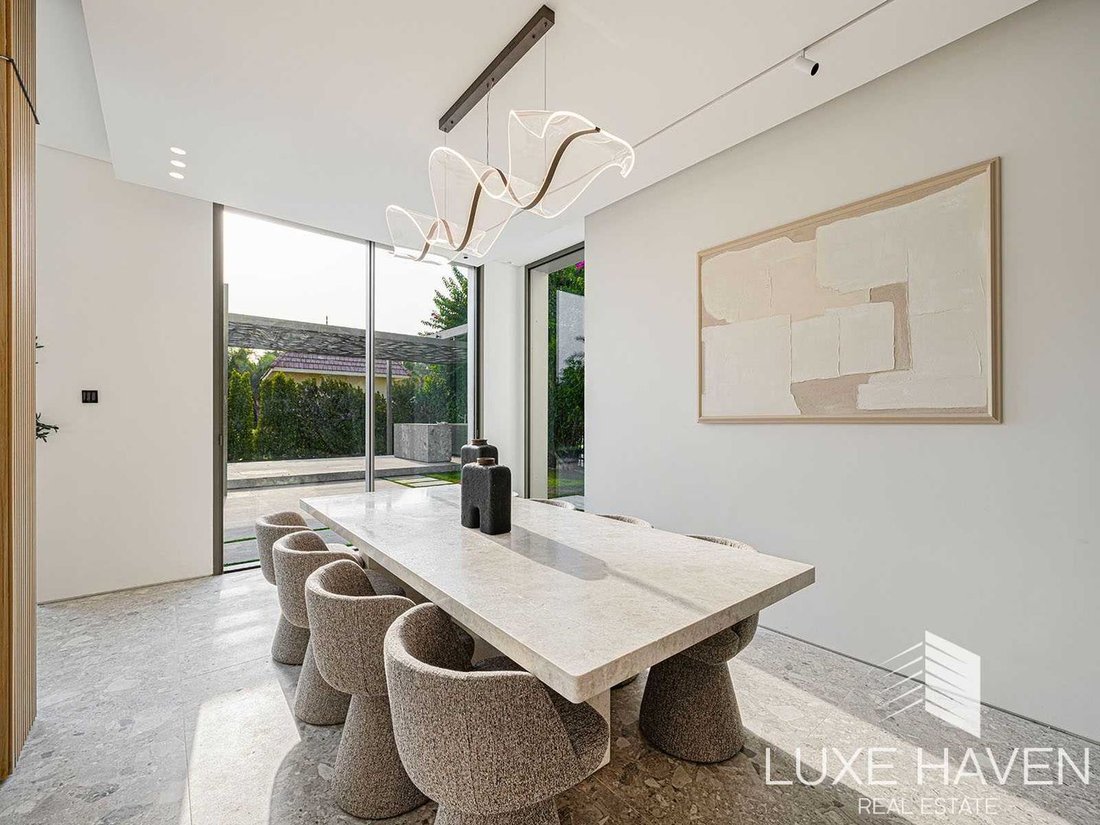 Villa in Jumeirah Islands / Juzur Jumeirah, Dubai, United Arab Emirates 3 - 18276189