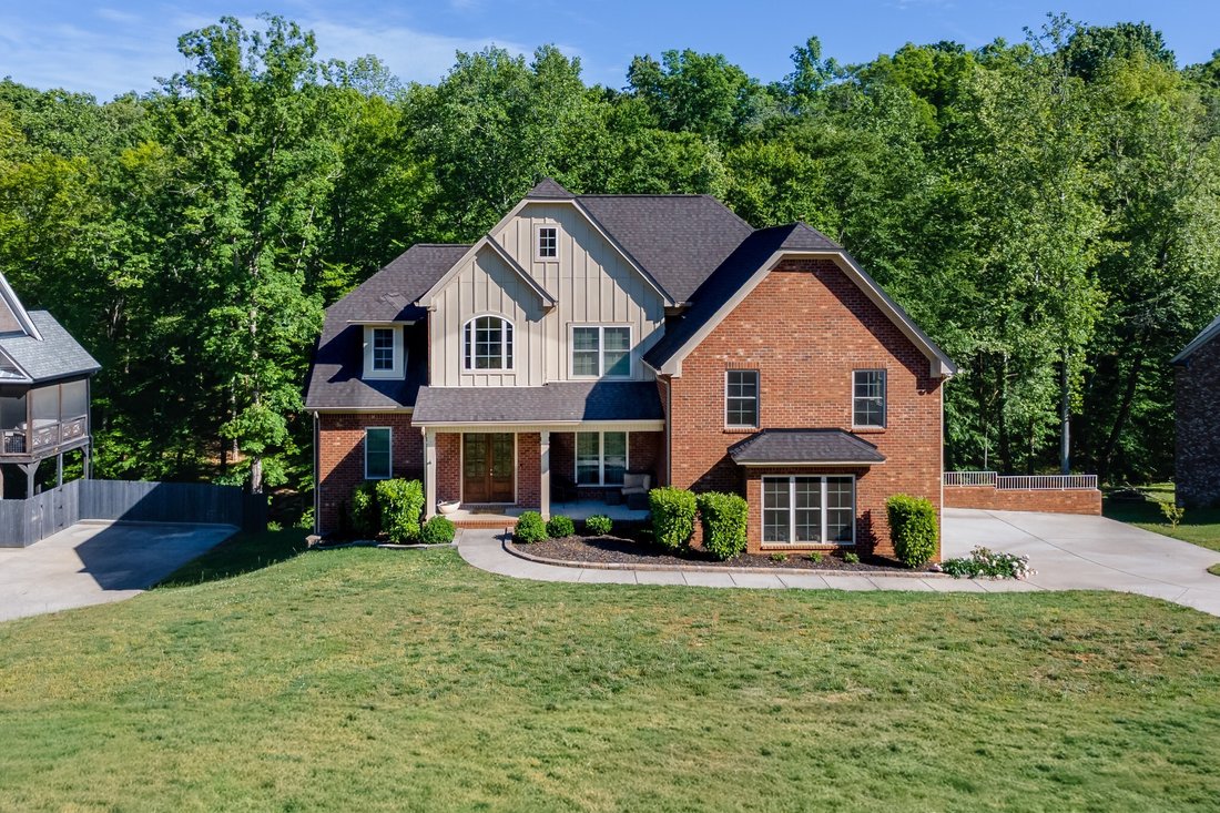 House in Bon Aqua, Tennessee, United States 1 - 18271255