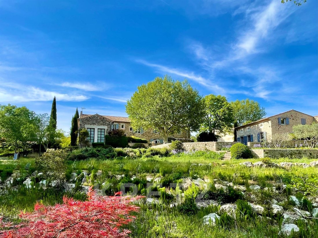 Country House in Goult, Provence-Alpes-Côte d'Azur, France 5 - 18275394