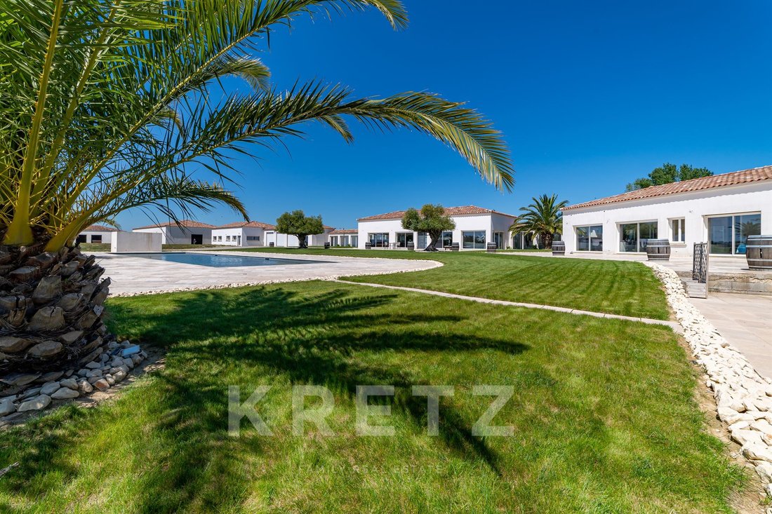 Country House in Peripherie, Aigues-Mortes, France 2 - 18275360