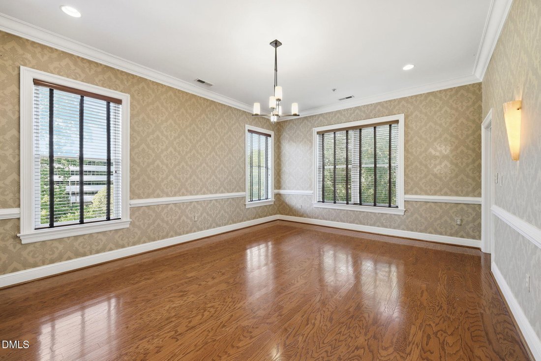 Condo in Raleigh, North Carolina, United States 5 - 18270457