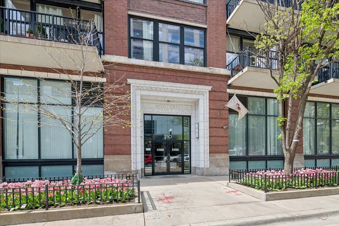 Condo in Chicago, Illinois, United States 2 - 18270649