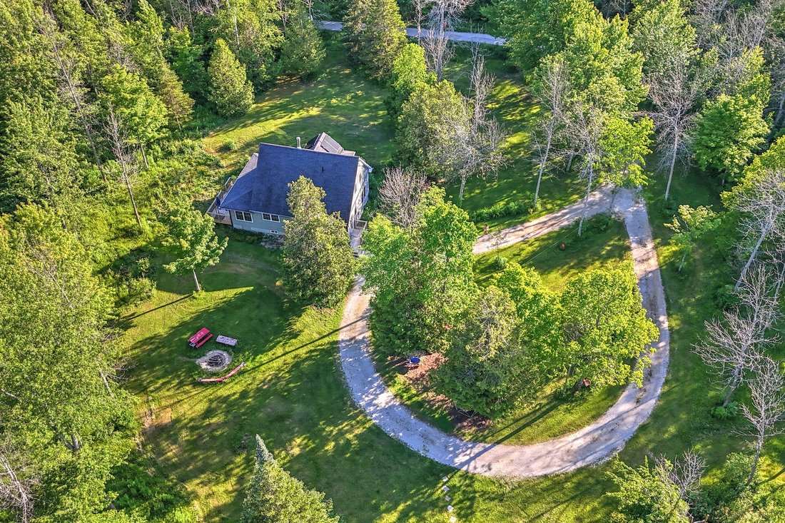House in Georgian Bluffs, Ontario, Canada 2 - 17744667