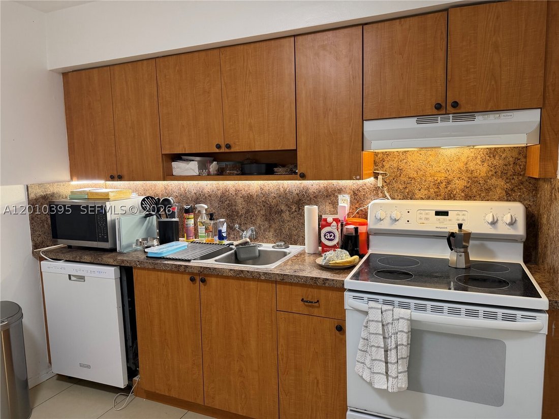 Apartment in Dania Beach, Florida, United States 3 - 18085547