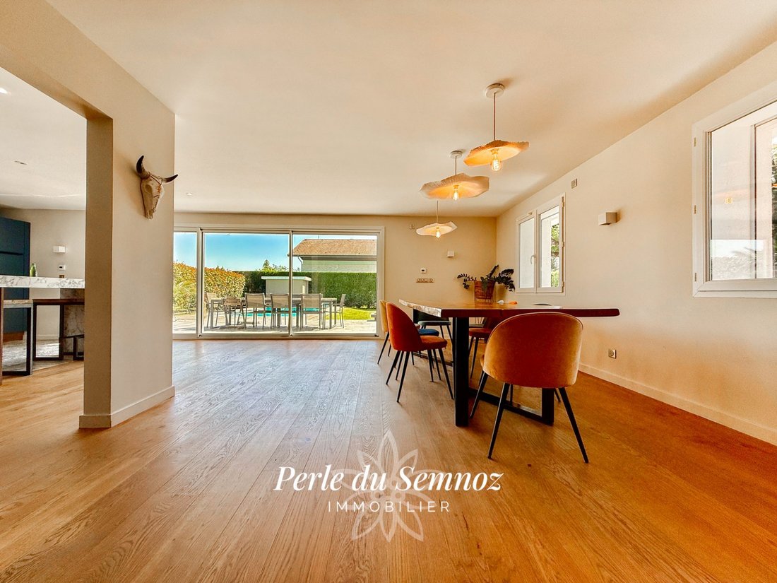 Villa in Vallieres, Vallieres-sur-Fier, France 5 - 18276366
