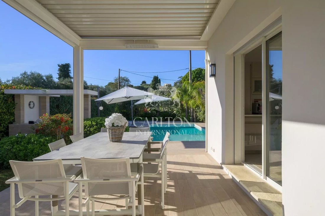 Villa in Mougins, Provence-Alpes-Côte d'Azur, France 2 - 16672903