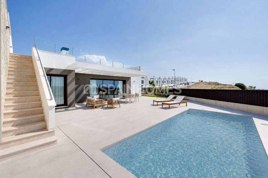 Villa in Mutxamel, Valencian Community, Spain 1 - 18275287