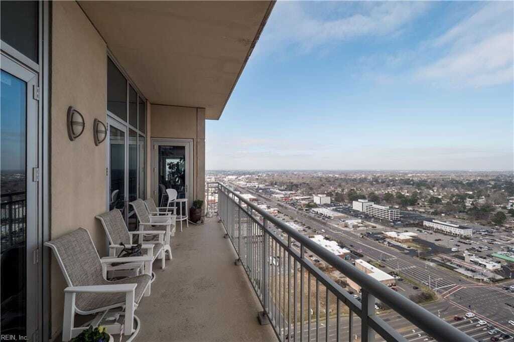 Condo in Virginia Beach, Virginia, United States 2 - 18270436