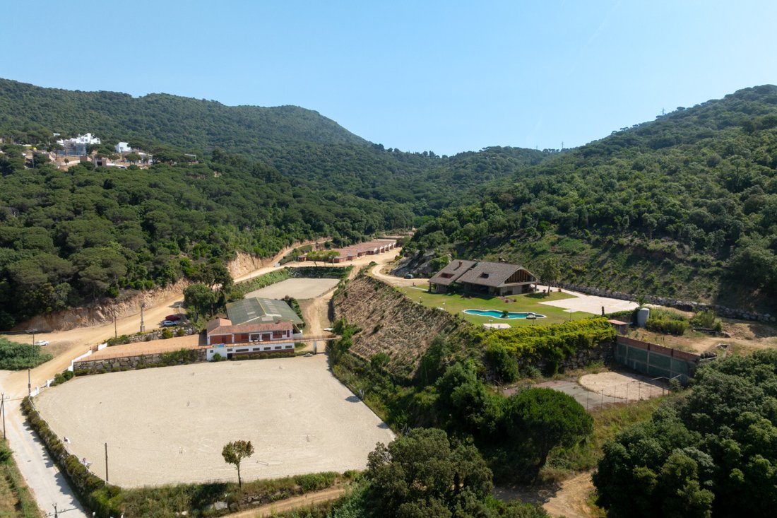 Finca in Sant Andreu de Llavaneres, Catalonia, Spain 1 - 18272903