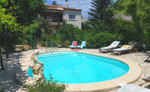 Villa a Clarensac, Occitania, Francia 1