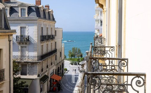 Apartment in Mairie-Marne, Biarritz, France 1