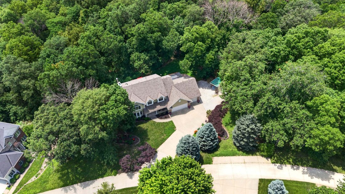 House in Council Bluffs, Iowa, United States 4 - 18272688