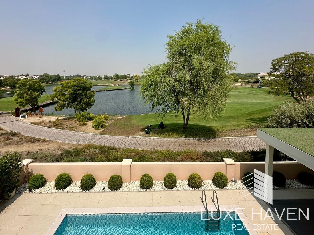 Villa in Jumeirah Golf Estates, Dubai, United Arab Emirates 5 - 18276612