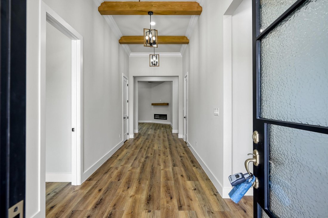 House in Montgomery, Texas, United States 3 - 18275104