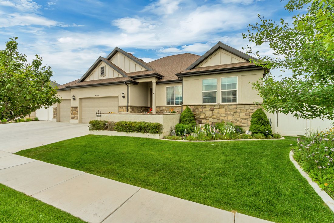 House in Eagle Mountain, Utah, United States 1 - 18270123