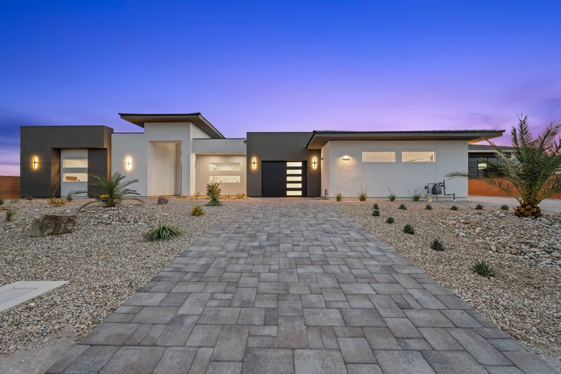 House in Las Vegas, Nevada, United States 1 - 15570888
