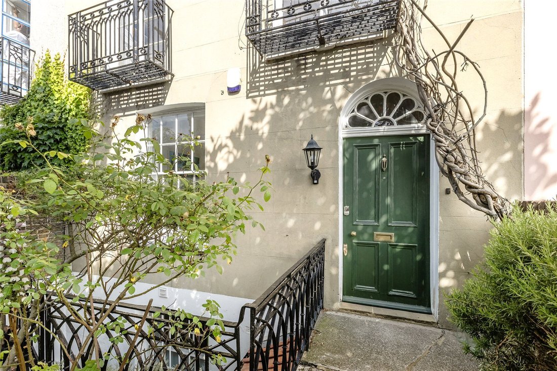 House in Hampstead, Camden, England 2 - 13941542