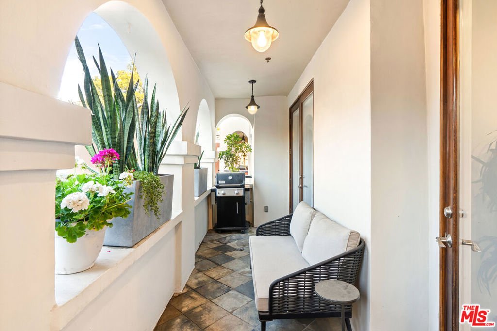 Condo in Los Angeles, California, United States 4 - 18273825